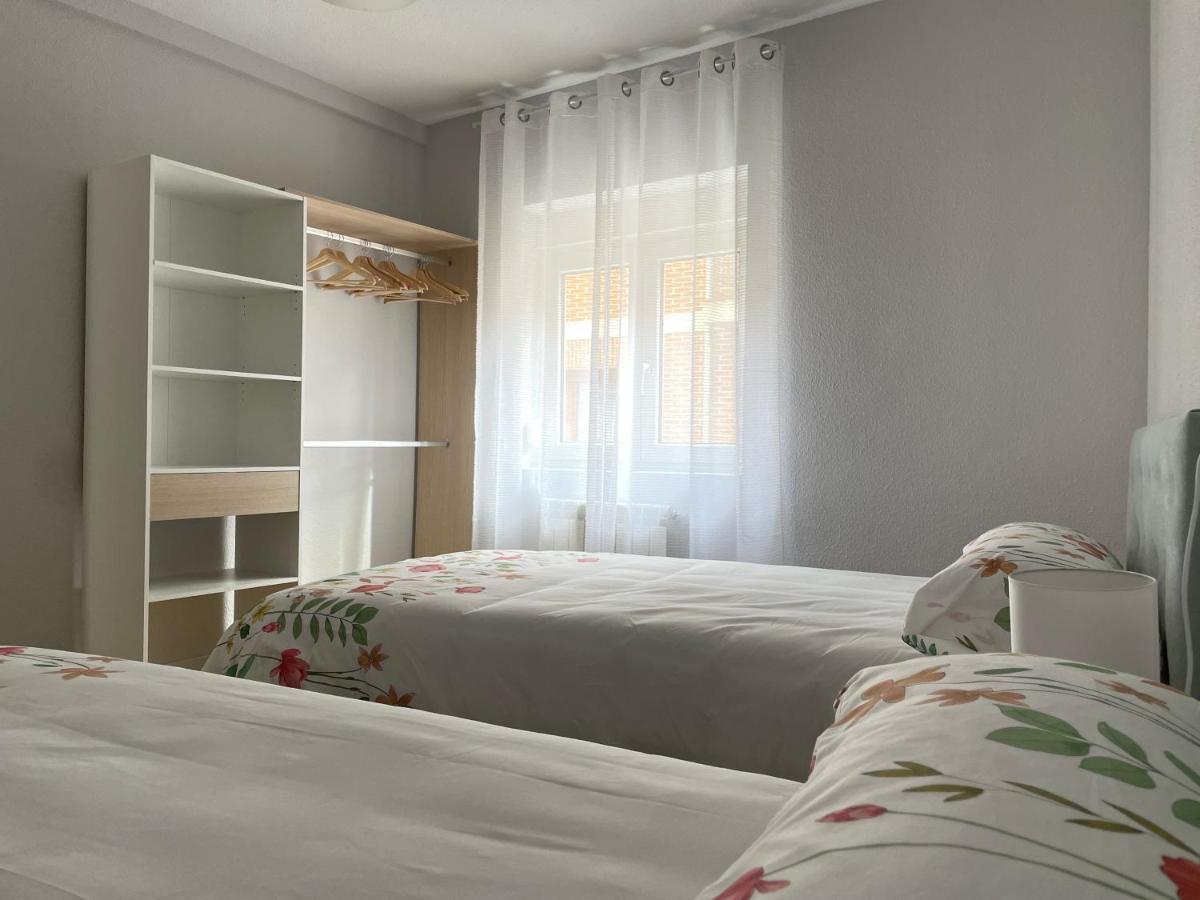 Vut Las Almenas Ávila Extérieur photo